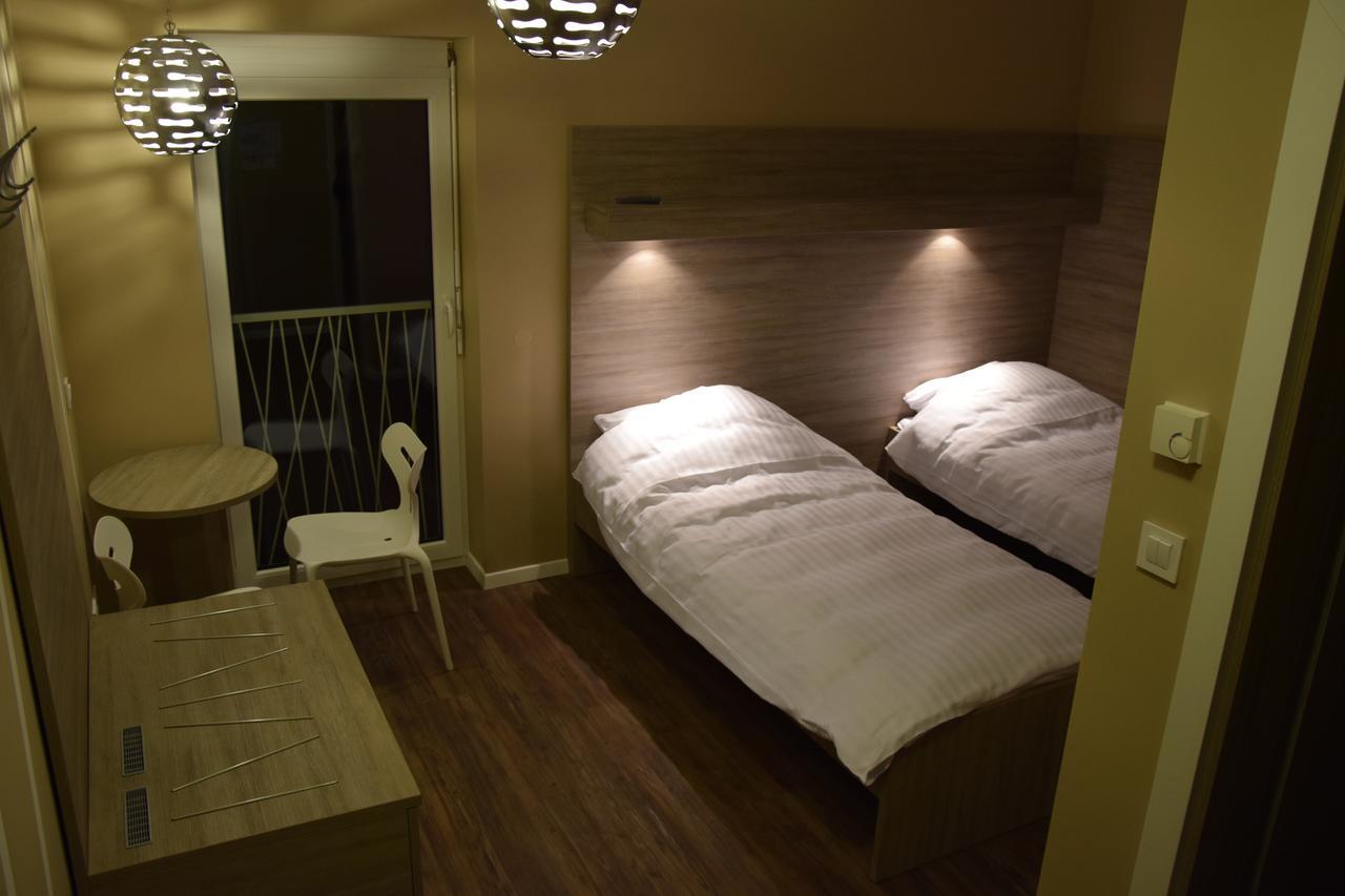 Daka Prenocisce Motel Velika Vas pri Krškem Exterior foto