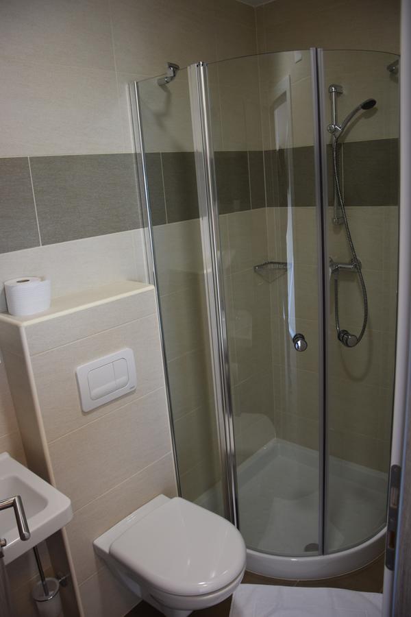 Daka Prenocisce Motel Velika Vas pri Krškem Exterior foto